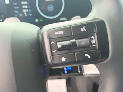 Used 2025 Hyundai Santa Fe Calligraphy FWD image 15
