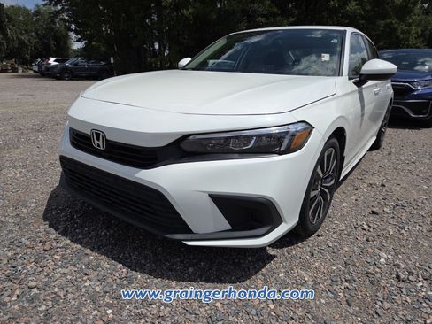 Used 2022 Honda Civic EX image 2