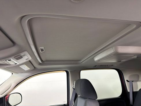 Used 2013 GMC Yukon SLE w/ Convenience Package AWD/4WD image 14