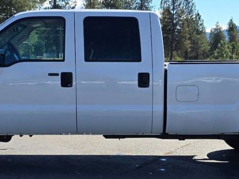 Used 2015 Ford F250 XLT w/ XLT Value Package image 9