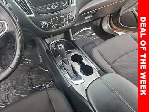 Used 2018 Chevrolet Malibu LT image 23