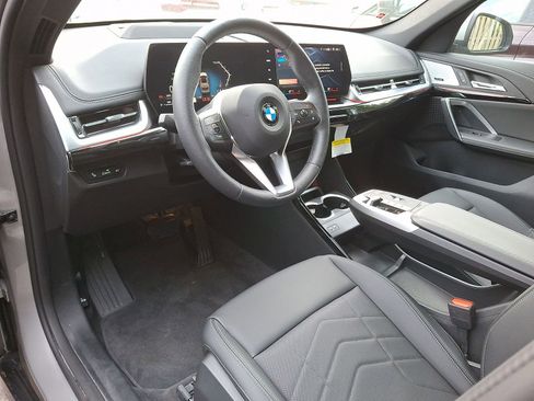 Used 2025 BMW X1 xDrive28i w/ Technology Package AWD/4WD image 9