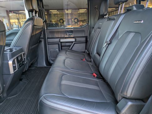 Used 2022 Ford F250 Platinum image 12