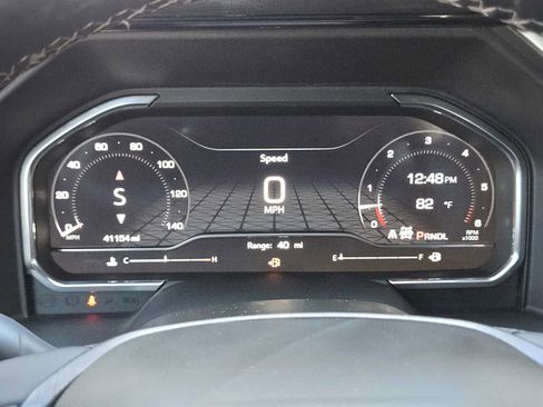 Certified 2025 GMC Sierra 2500 AT4 w/ Technology Package image 16