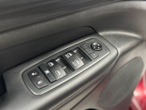 Used 2020 Jeep Grand Cherokee Altitude image 17