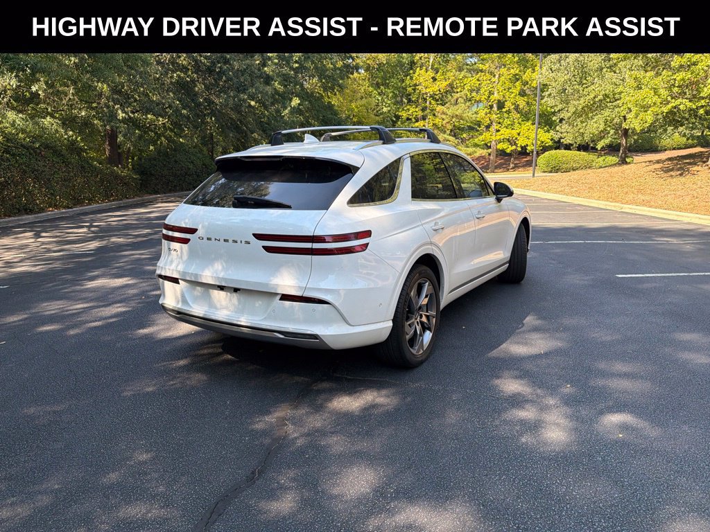 Used 2025 Genesis Electrified GV70 AWD/4WD image 2