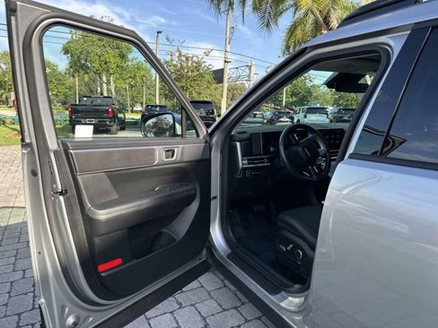 Used 2025 Hyundai Santa Fe SEL FWD image 22