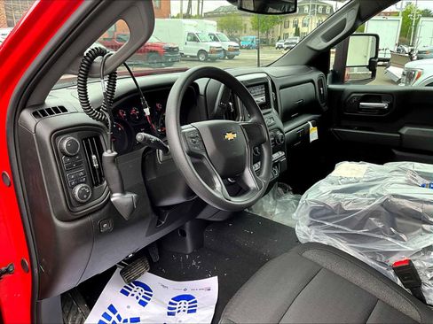 New 2025 Chevrolet Silverado 2500 Custom w/ Custom Value Package image 9