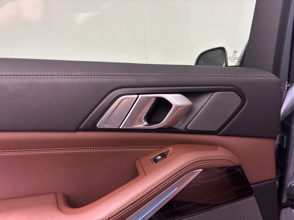 Certified 2025 BMW X5 xDrive50e AWD/4WD image 27