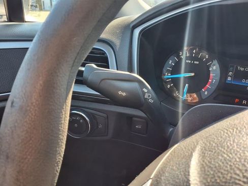 Used 2013 Ford Fusion SE FWD image 16