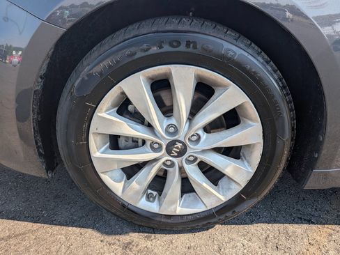 Used 2018 Kia Optima S w/ Panoramic Sunroof Package FWD image 14