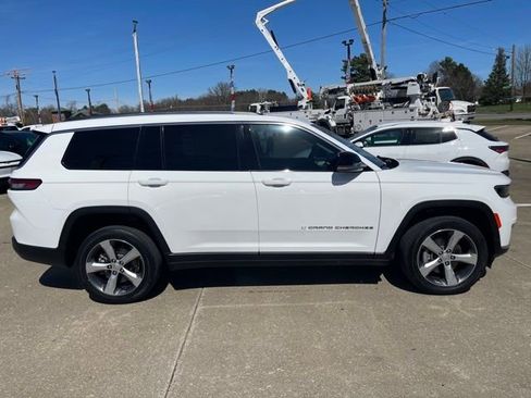 Used 2022 Jeep Grand Cherokee L Limited image 8