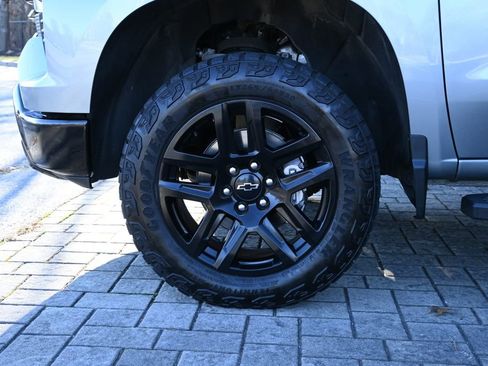 Used 2024 Chevrolet Silverado 1500 LT Trail Boss image 12