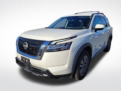 Used 2022 Nissan Pathfinder SV