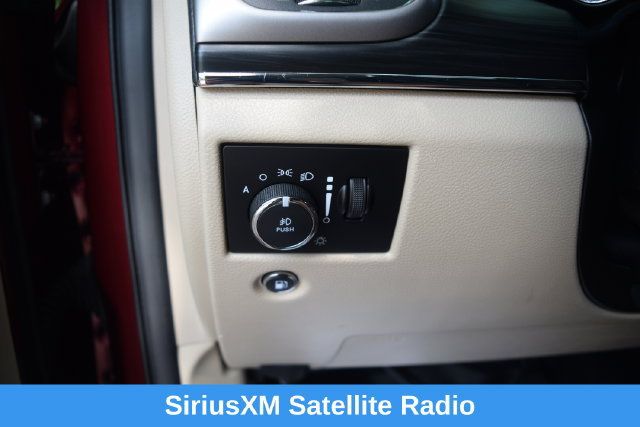 Used 2020 Jeep Grand Cherokee Limited AWD/4WD image 7