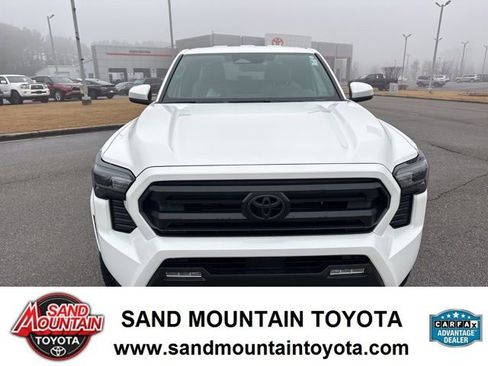 Used 2025 Toyota Tacoma SR5 image 8