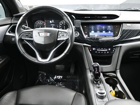Used 2024 Cadillac XT6 Premium Luxury image 20