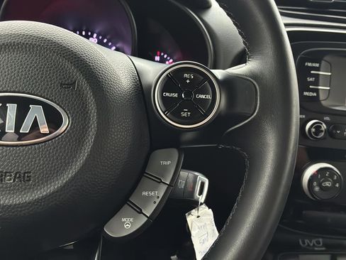 Used 2016 Kia Soul ! FWD image 27