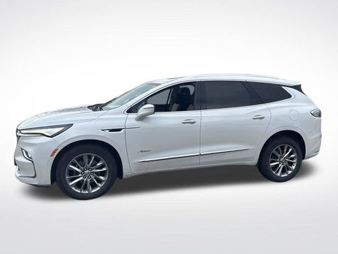 Used 2023 Buick Enclave Avenir w/ Trailering Package, 5000 lbs. AWD/4WD image 4