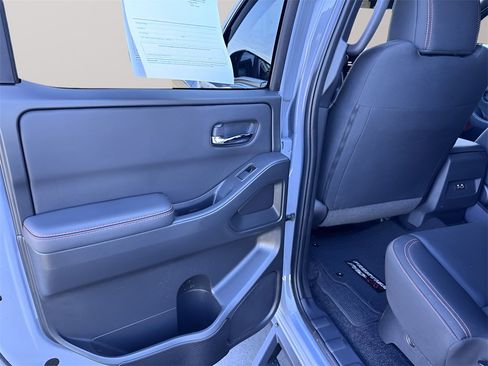 Used 2024 Nissan Frontier PRO-4X w/ Off-Road Protection Package image 19