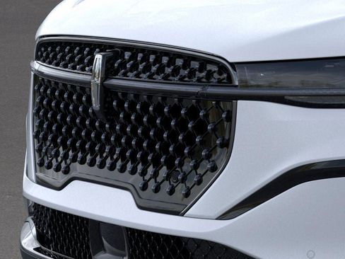 New 2025 Lincoln Nautilus Premier w/ Jet Appearance Package image 17