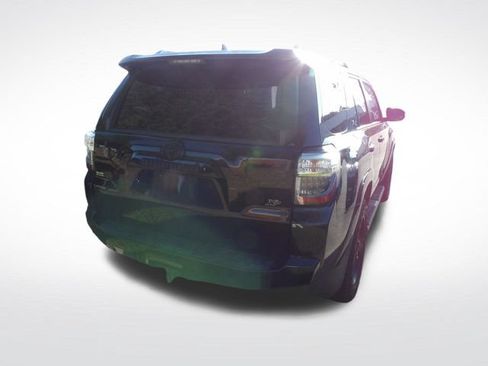 Used 2016 Toyota 4Runner SR5 RWD image 13