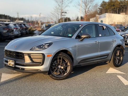 Used 2023 Porsche Macan Turbo image 1