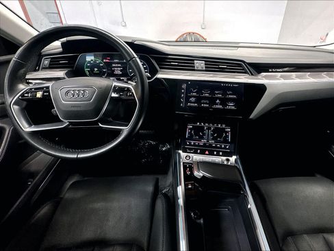 Certified 2024 Audi Q8 e-tron Premium Plus w/ Prestige Package AWD/4WD image 16
