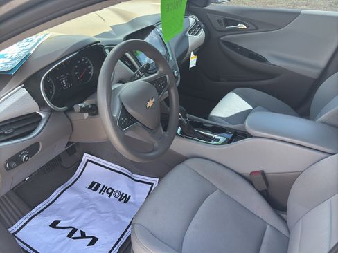 Used 2024 Chevrolet Malibu LS image 8