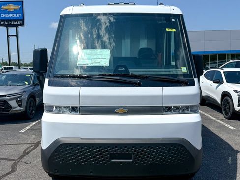 New 2026 Chevrolet Brightdrop 400 w/ Battery Pack, Max Range AWD/4WD image 2