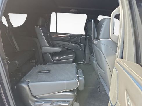Used 2021 Cadillac Escalade ESV Premium Luxury w/ Driver Assist Tech Package AWD/4WD image 38