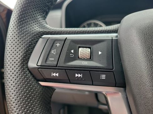 Used 2025 Mitsubishi Outlander SE AWD/4WD image 17