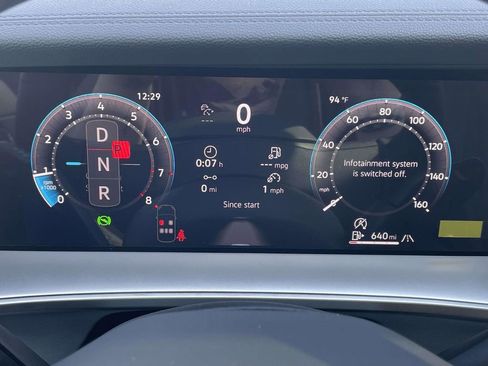 New 2026 Volkswagen Tiguan SE R-Line AWD/4WD image 21
