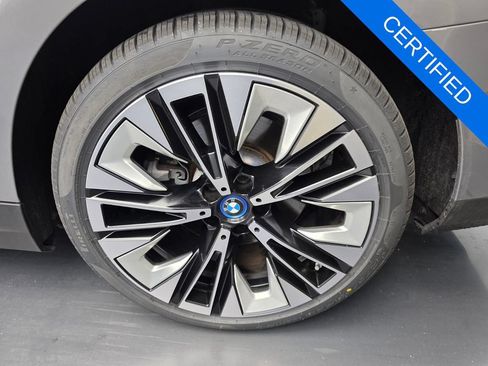Certified 2024 BMW i5 eDrive40i w/ M Sport Package RWD image 18