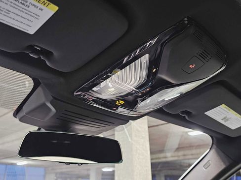 New 2026 BMW X6 xDrive40i w/ Climate Comfort Package image 21