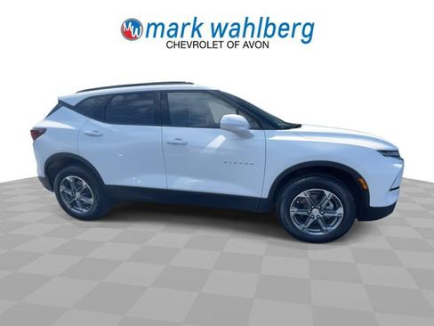 Certified 2025 Chevrolet Blazer LT w/ Convenience Package FWD image 9