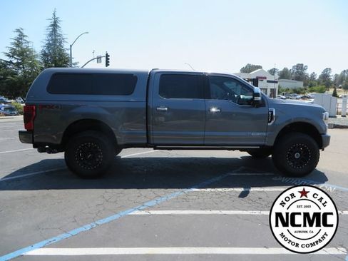 Used 2022 Ford F350 Platinum w/ FX4 Off-Road Package AWD/4WD image 6