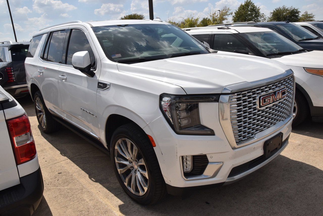 Used 2021 GMC Yukon Denali w/ Denali Premium Package AWD/4WD image 4