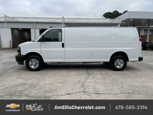 Certified 2024 Chevrolet Express 2500 Extended image 8