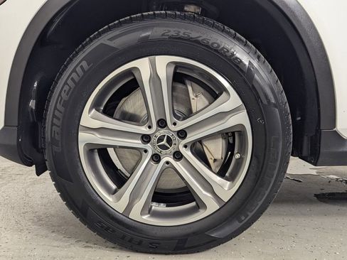 Used 2020 Mercedes-Benz GLC 300 image 11