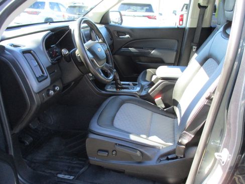 Used 2019 Chevrolet Colorado Z71 image 11