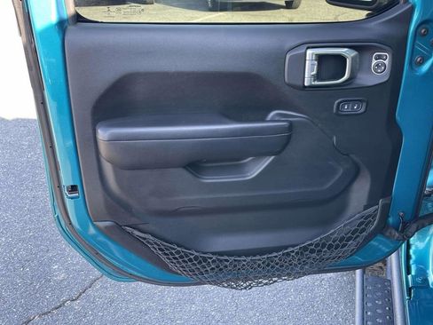 Used 2020 Jeep Wrangler Sport image 17