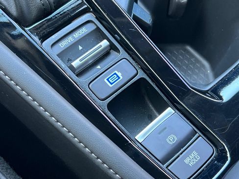 Used 2025 Honda Accord Touring image 38