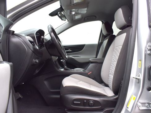 Used 2019 Chevrolet Equinox LT AWD/4WD image 10