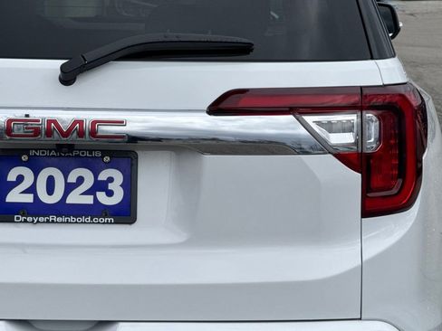 Used 2023 GMC Acadia Denali image 5