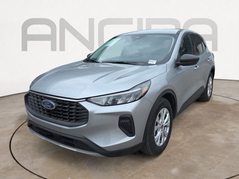 Used 2024 Ford Escape Active image 4