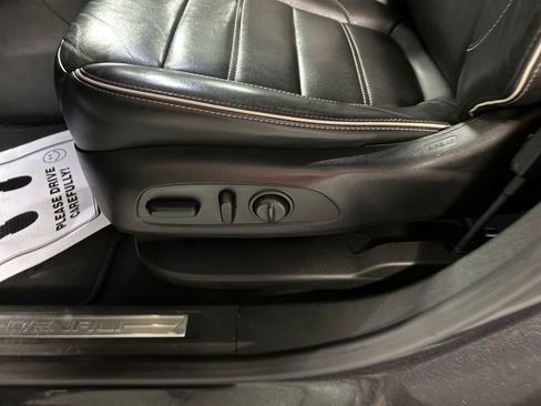 Used 2017 GMC Acadia Denali w/ Technology Package image 11