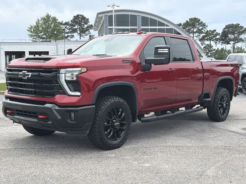 Used 2025 Chevrolet Silverado 2500 LTZ w/ LTZ Plus Package AWD/4WD image 7