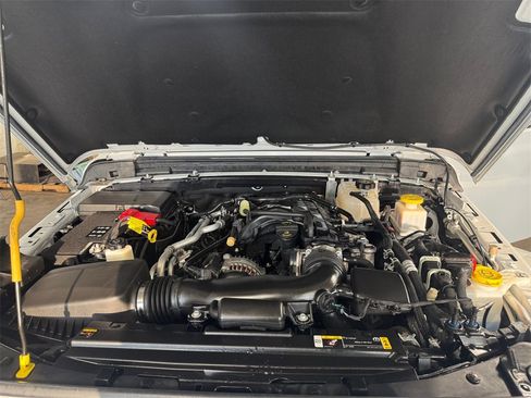 Used 2023 Jeep Gladiator Overland w/ Popular Equipment Package image 27