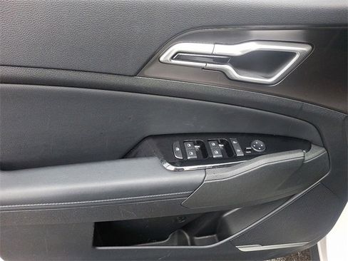 Certified 2023 Kia Sportage EX image 12